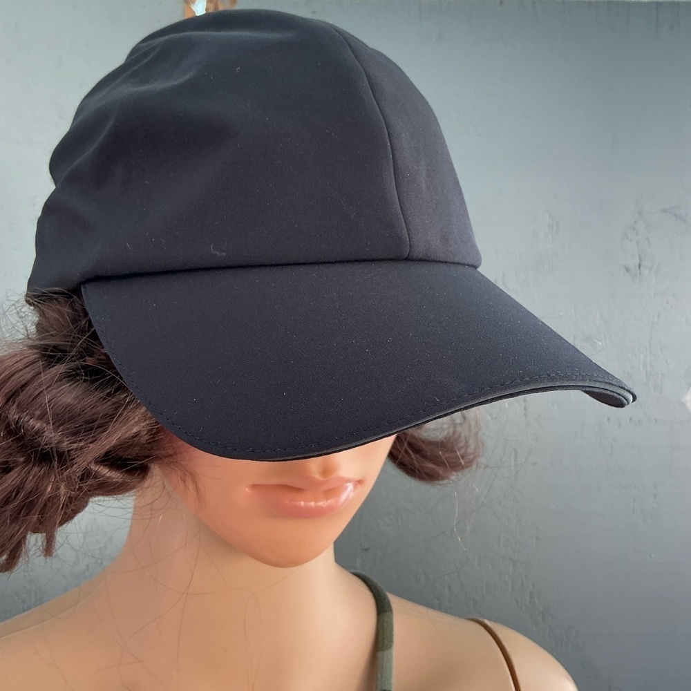lululemon athletica Black Women's Hat Outdoor Hiking Workout